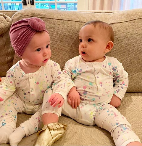 A filha e a sobrinha da atriz e cantora Hilary Duff (Foto: Instagram)