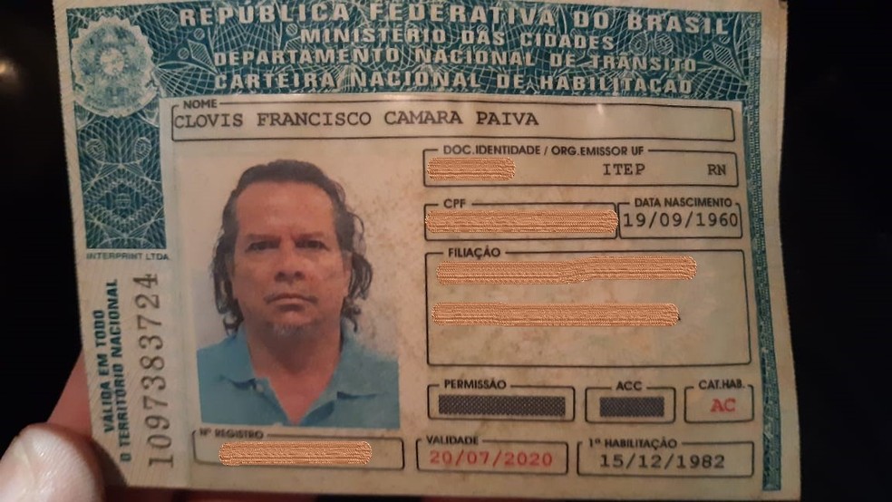 Homem foi morto a tiros na porta de casa em tentativa de assalto &mdash; Foto: S&eacute;rgio Henrique Santos/Inter TV Cabugi