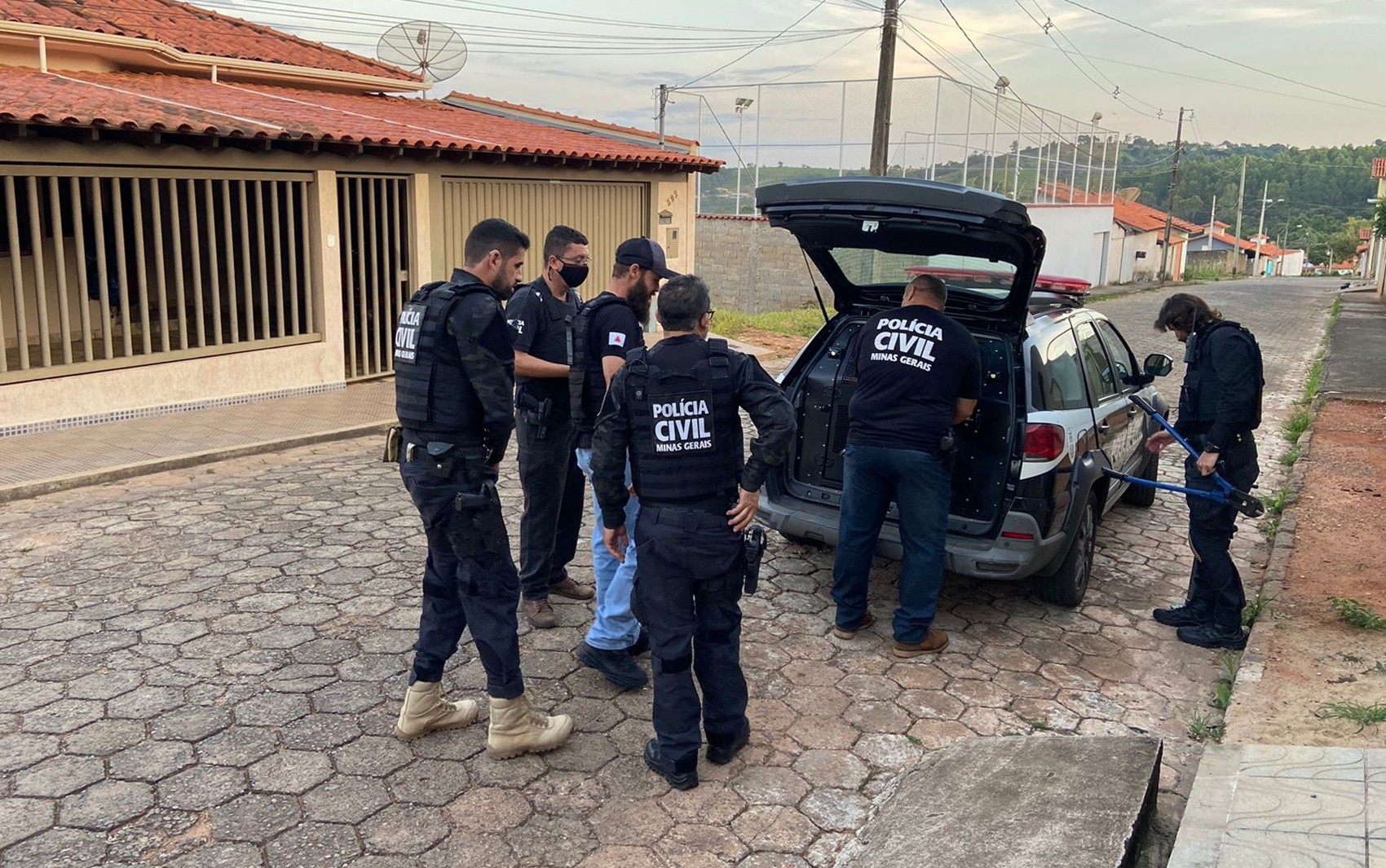 Polícias Civil e Militar fazem operação conjunta contra o tráfico de drogas no Sul de Minas
