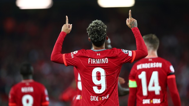 Roberto Firmino comanda vitória do Liverpool sobre o Benfica na Liga dos Campeões