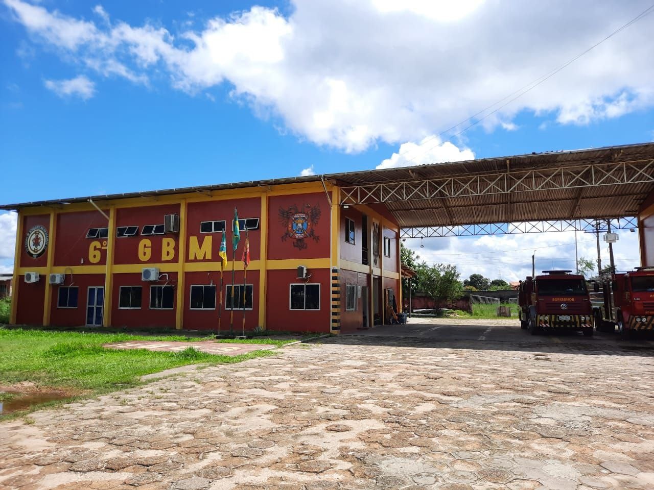 Motoqueiro morre após ser atingido por árvore em ramal rural no sul do Amapá