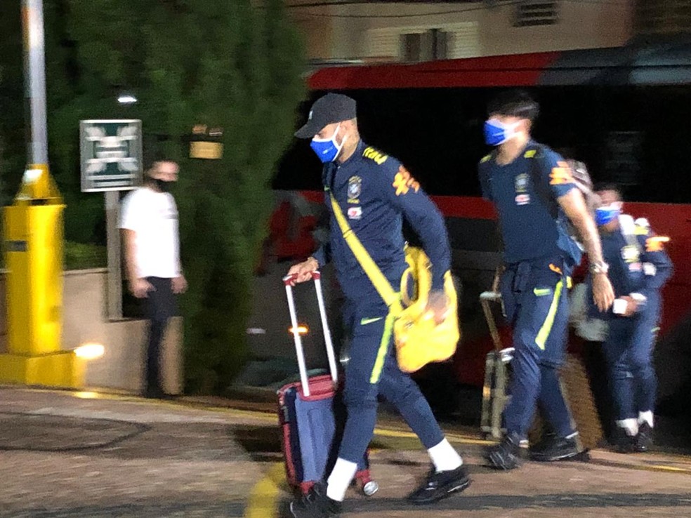 Desembarque da sele&ccedil;&atilde;o brasileira em S&atilde;o Paulo &mdash; Foto: Vanessa Santilli