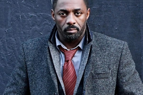 O ator Idris Elba na série Luther (Foto: divulgação)