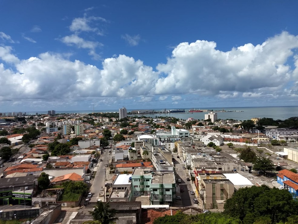 Com tempo seco, temperatura máxima em Maceió pode chegar a 32ºC nesta sexta-feira — Foto: Derek Gustavo/g1