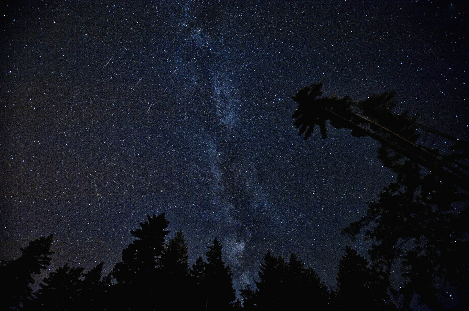 Cometas e meteoros darão um show no céu de maio (Foto: Craig Letourneau/Pixabay )