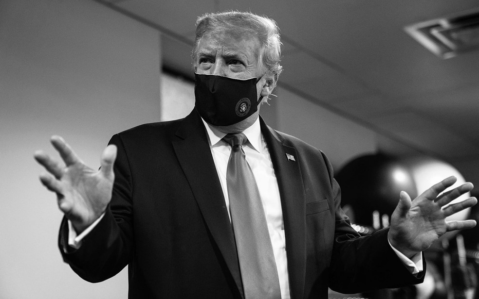 O presidente dos EUA, Donald Trump, em foto publicada em seu perfil no Twitter na segunda-feira (20), defendendo o uso de máscaras — Foto: Reprodução / Twitter / DonaldTrump