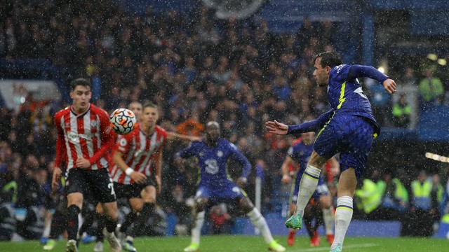 Chilwell finaliza bonito para marcar em Chelsea x Southampton