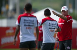 abel braga treino inter internacional (Foto: Alexandre Lops/Divulgação Inter)