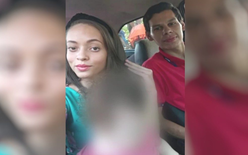Bebê é única sobrevivente de acidente que matou os pais e outro motorista na GO-184, em Serranópolis — Foto: Reprodução/TV Anhanguera