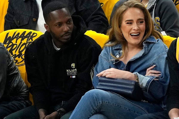 A cantora Adele e seu namorado, o empresário Rich Paul, em jogo da NBA disputado na Califórnia (Foto: Getty Images)