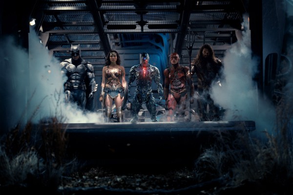 Os membros da Liga da Justiça: Batman, Mulher Maravilha, Ciborgue, Flash e Aquaman (Foto: Divulgação)