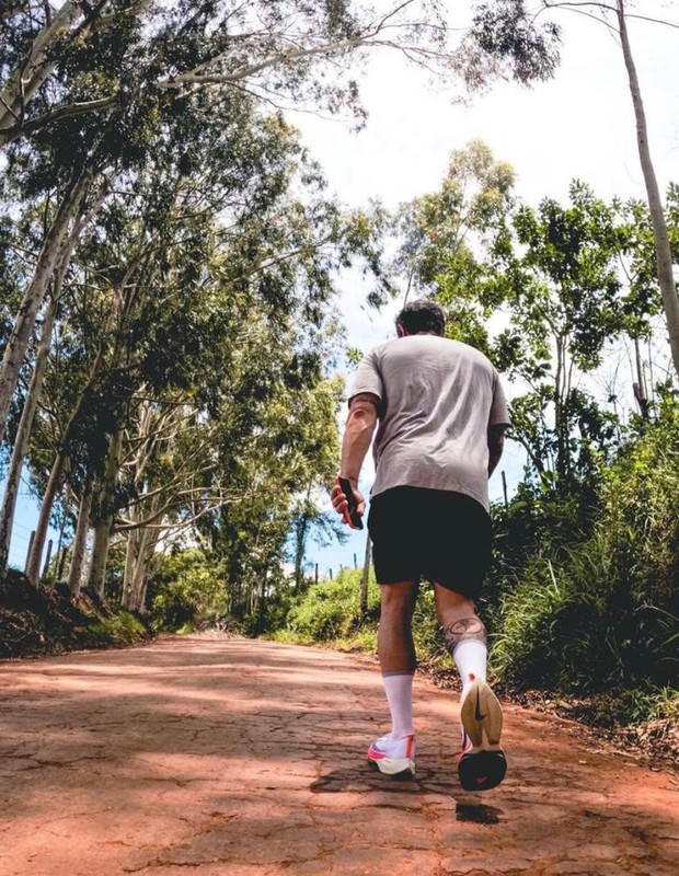 Marcos Mion no Caminho da Fé (Foto: Reprodução/Instagram )