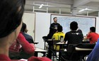 Universitários oferecem aulas gratuitas (Jamile Alves/G1 AM)