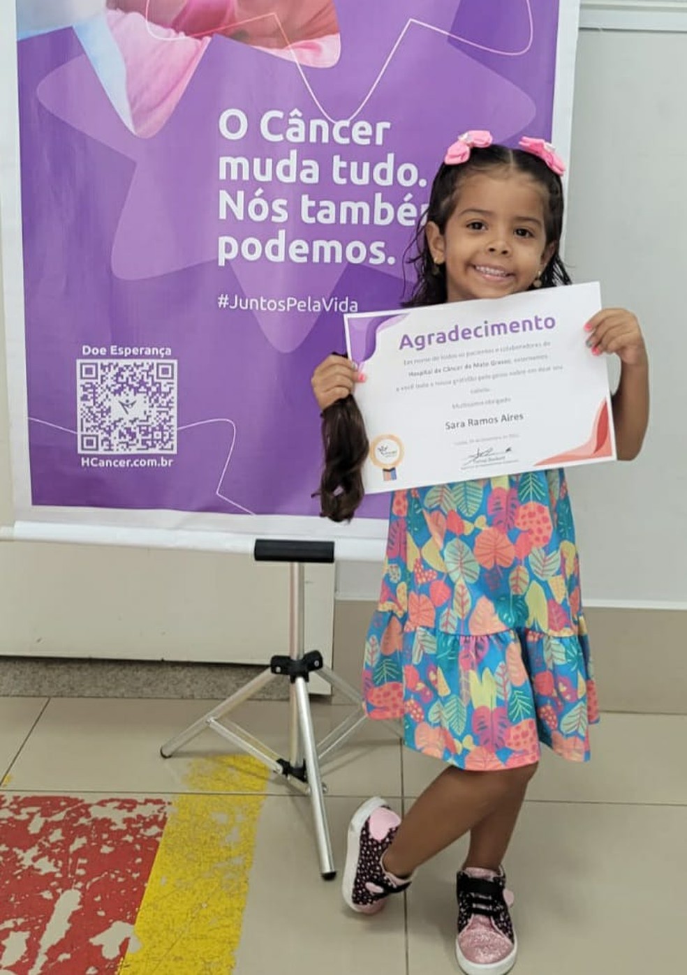 A pequena Sara Ramos Aires, de 4 anos, teve a ideia de doar para o hospital o Hospital de Câncer de MT — Foto: Arquivo pessoal 