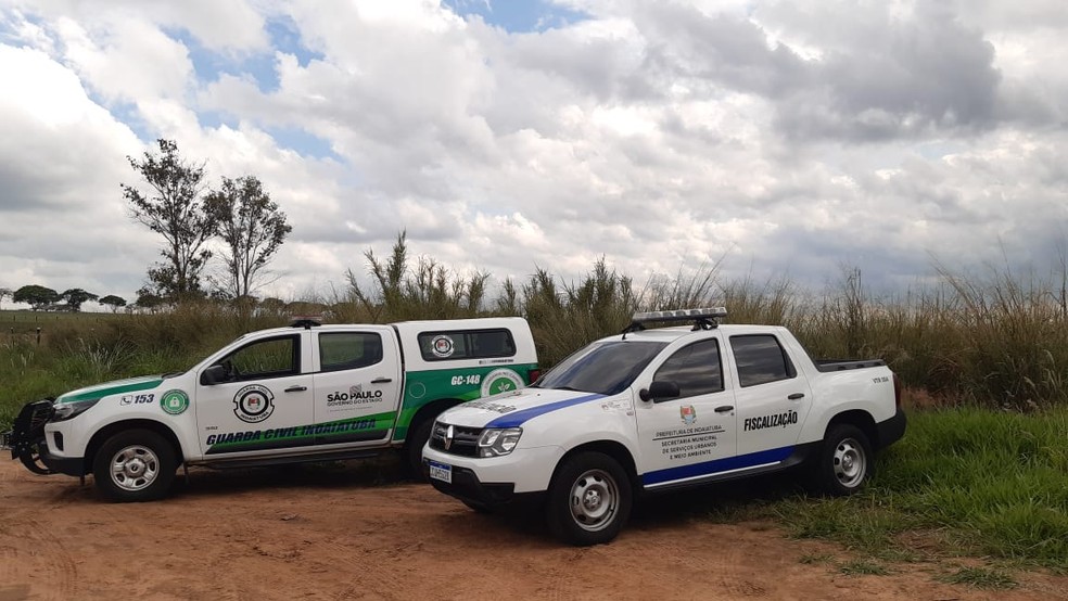 Viaturas da Guarda Ambiental Civil e da Fiscalização da Semurb na área dos caboclinhos — Foto: Divulgação/Prefeitura Indaiatuba
