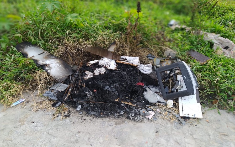 Homem ateou fogo a pertences das vítimas em Campo do Brito — Foto: SSP/SE/Divulgação
