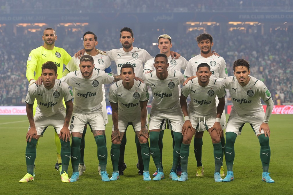 Abel diz sobre superar o Chelsea com tática e elogia elenco: 'Orgulhoso por ser treinador deles'