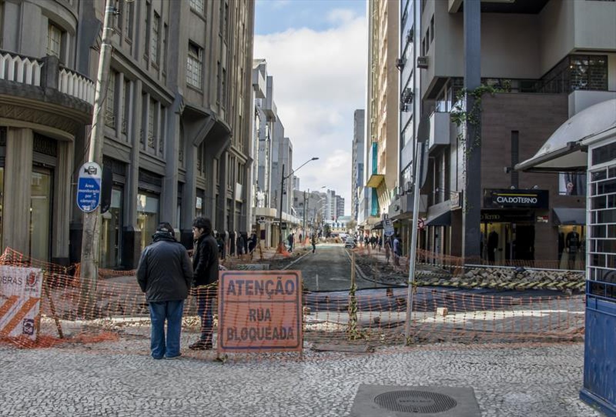 Rua Voluntários da Pátria, em Curitiba, ficará parcialmente interditada