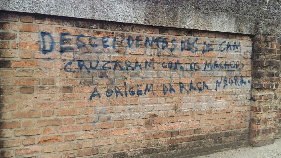 Frases Racistas Sao Pichadas Em Muro De Escola Em Juiz De Fora Zona Da Mata G1