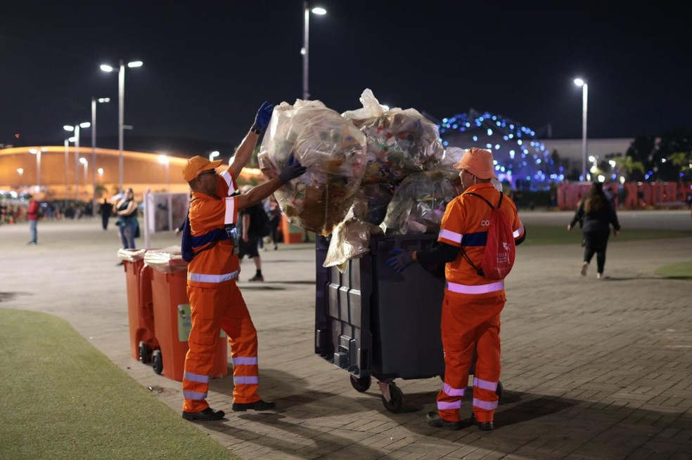 Das 54,5 toneladas de lixo recolhidas pela Comlurb no último sábado de Rock In Rio, 29,74 toneladas eram de resíduos potencialmente recicláveis — Foto: Divulgação