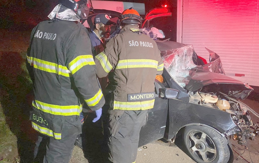 Motorista morre após colisão frontal entre carro e caminhão em Paranapanema (SP) — Foto: Arquivo Pessoal 