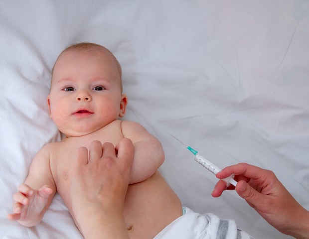 Proteja seu filho com as vacinas necessárias para a idade dele  (Foto: Thinkstock)