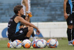 Grêmio libera meia Maxi Rodríguez para acertar saída do clube gaúcho