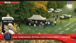Maradona é enterrado em cerimônia restrita aos familiares