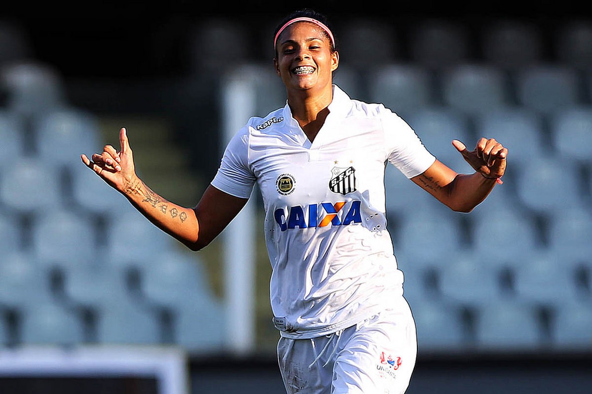 Santos anuncia retorno da atacante argentina Sole Jaimes santos ge