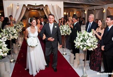 Michelle e Jair Bolsonaro no casamento