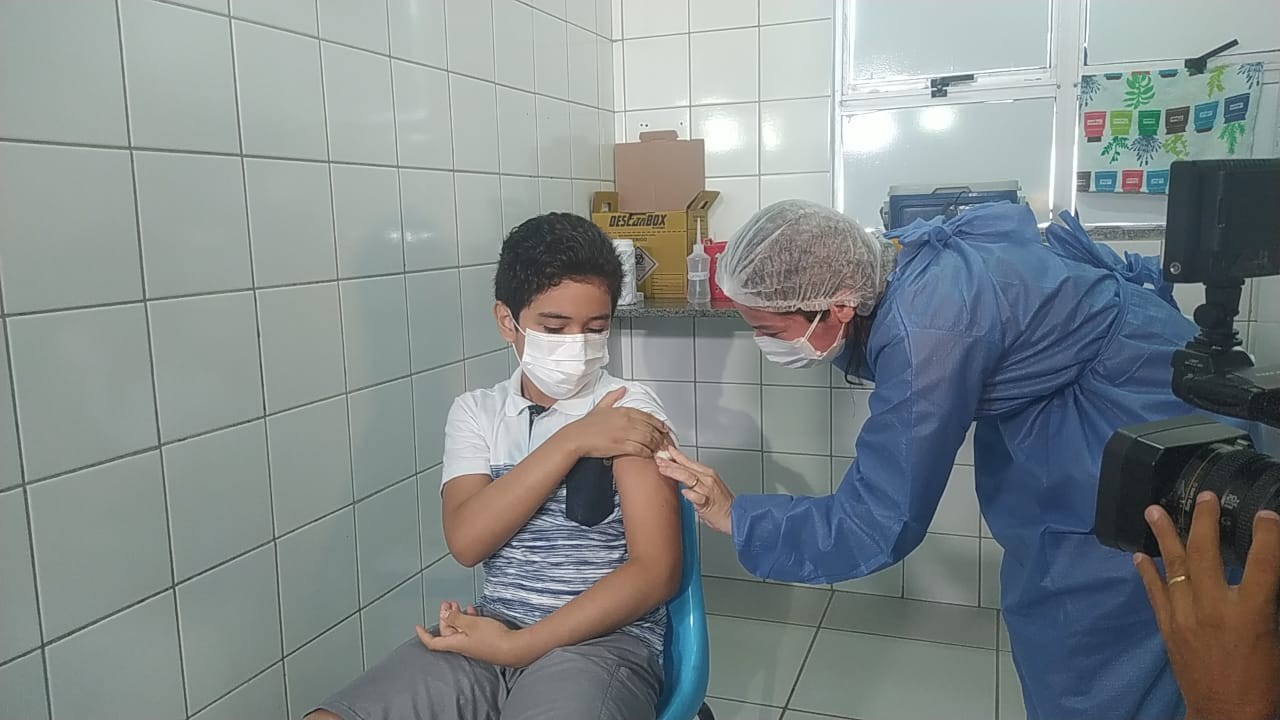 Teresina vacina as primeiras crianças contra a Covid-19  