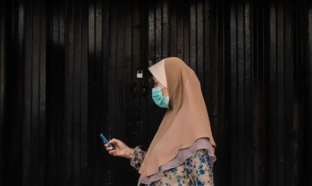 Malásia pede desculpas depois de cartilha sobre como as mulheres deviam se comportar na quarentena (Foto: Getty Images)
