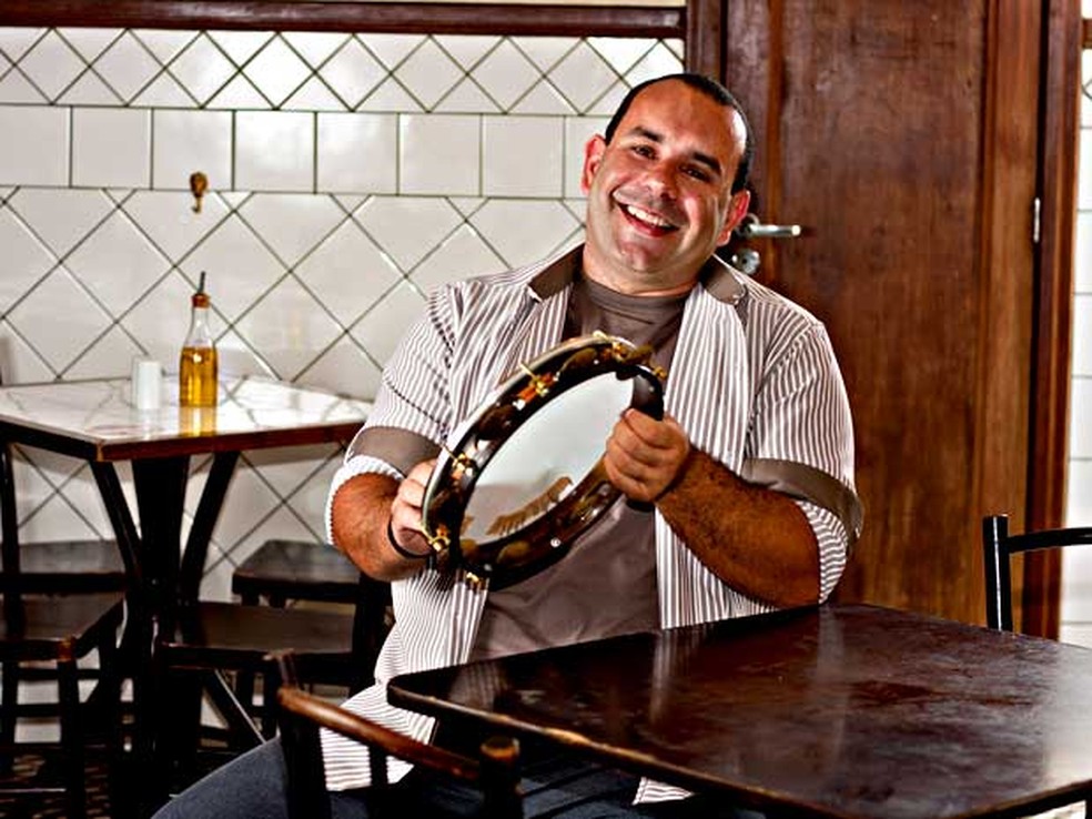 O sambista Luciano Ibiapina — Foto: Karina Santiago/Divulgação