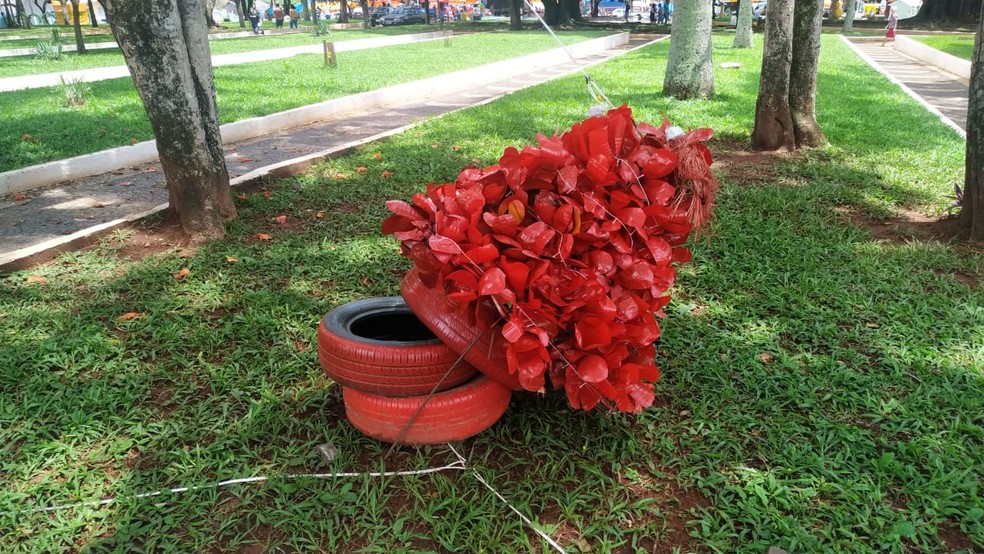 Decoração de Natal é vandalizada em Itaporanga  — Foto: Arquivo Pessoal