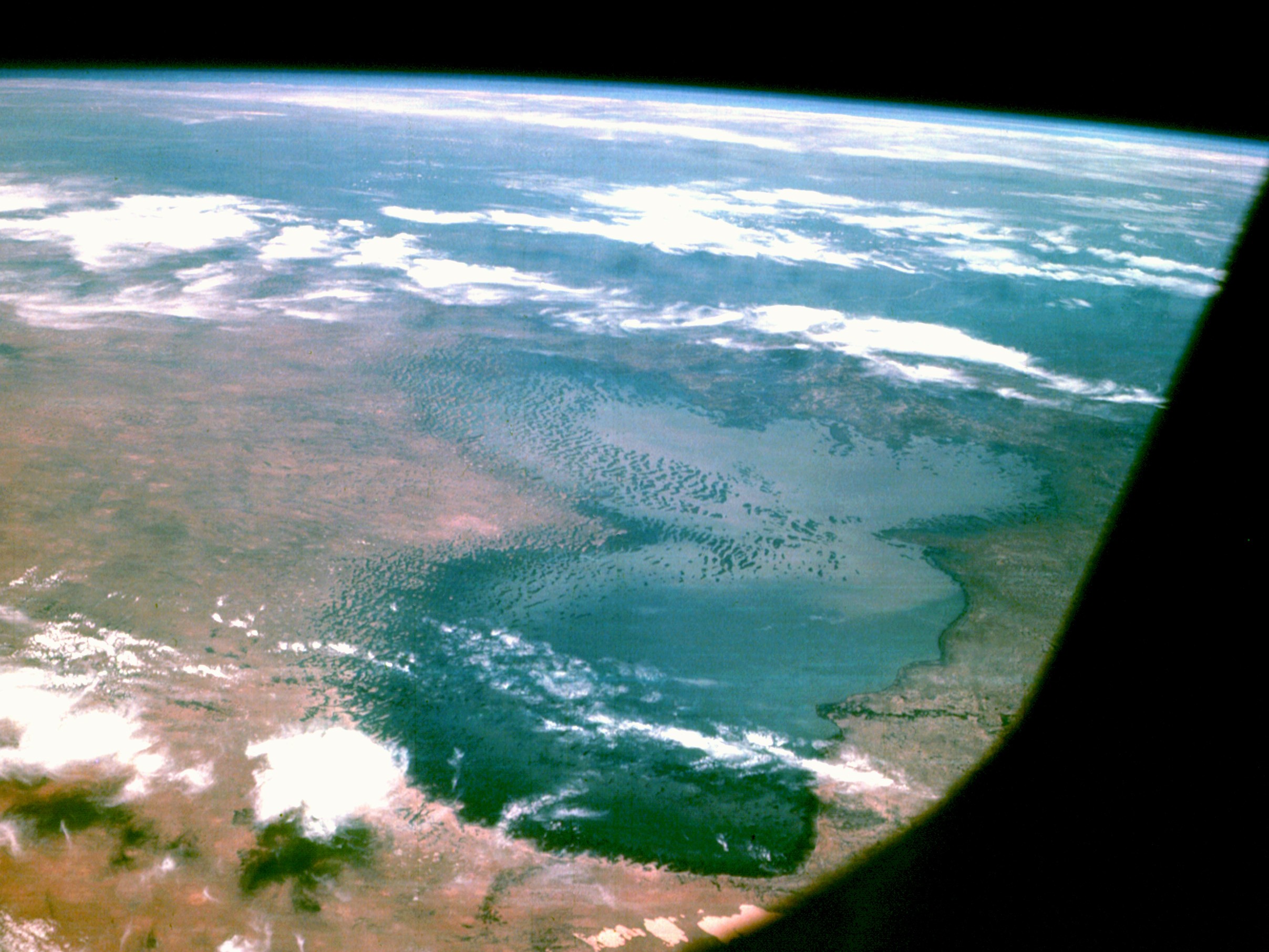 o lago chade, visto da apollo 7 (Foto: wikimedia commons)