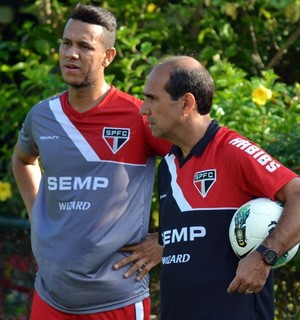 Liberado pelos médicos, Souza inicia treinos e retornará contra o CSA