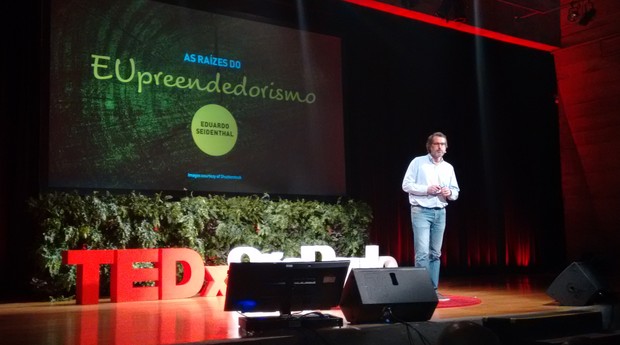 Eduardo Seidenthal, da Rede Ubuntu, durante o TEDxSãoPaulo (Foto: Rennan A. Julio)