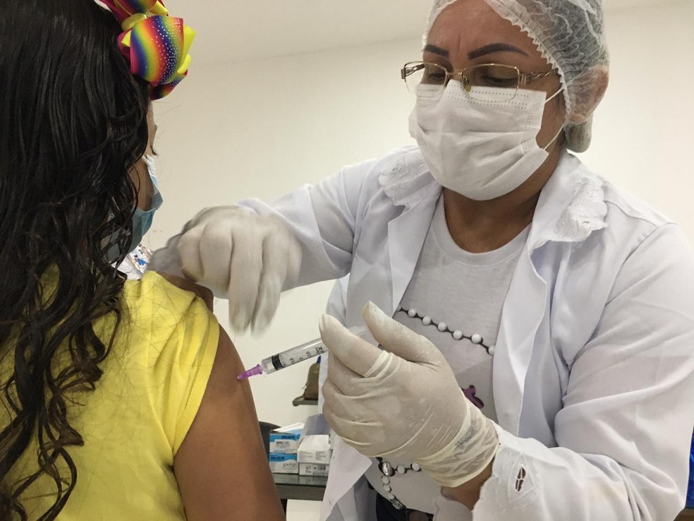 Vacinas contra o sarampo e gripe são ofertadas na campanha de vacinação. — Foto: Marco Antônio P. Costa/SVS/Divulgação