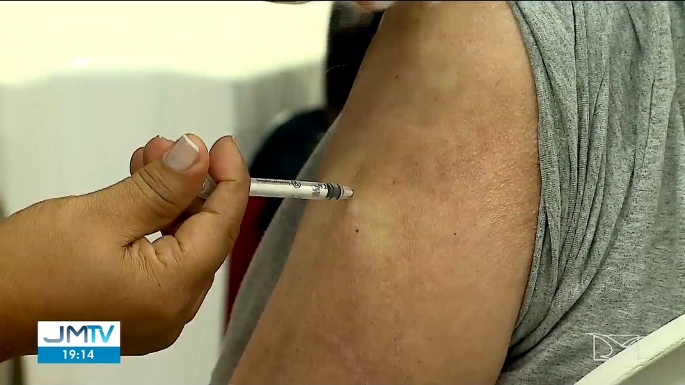 Baixa adesão as demais doses da vacina contra a Covid-19 preocupa especialistas.  — Foto: Reprodução/TV Mirante