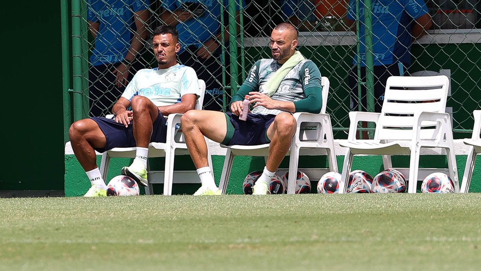 Palmeiras controla minutos e usa 28 jogadores em início de temporada invicto; veja raio-x