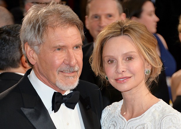 Harrison Ford adotou um menino, Liam, com sua esposa, a atriz Calista Flockhart, em 2001. (Foto: Getty Images)