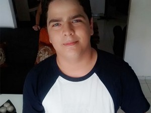 Estudante de Patos, na Paraíba está entre os 250 candidatos do Enem que conseguiram nota máxima na redação (Foto: Bervely Lima Nunes/Arquivo pessoal) Estudante de Patos, na Paraíba está entre os 250 candidatos do Enem que conseguiram nota máxima na redação (Foto: Bervely Lima Nunes/Arquivo pessoal)