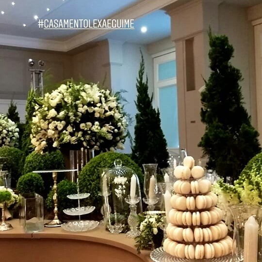 A mesa de doces do casamento de MC Guimê e Lexa (Foto: Reprodução/Instagram)