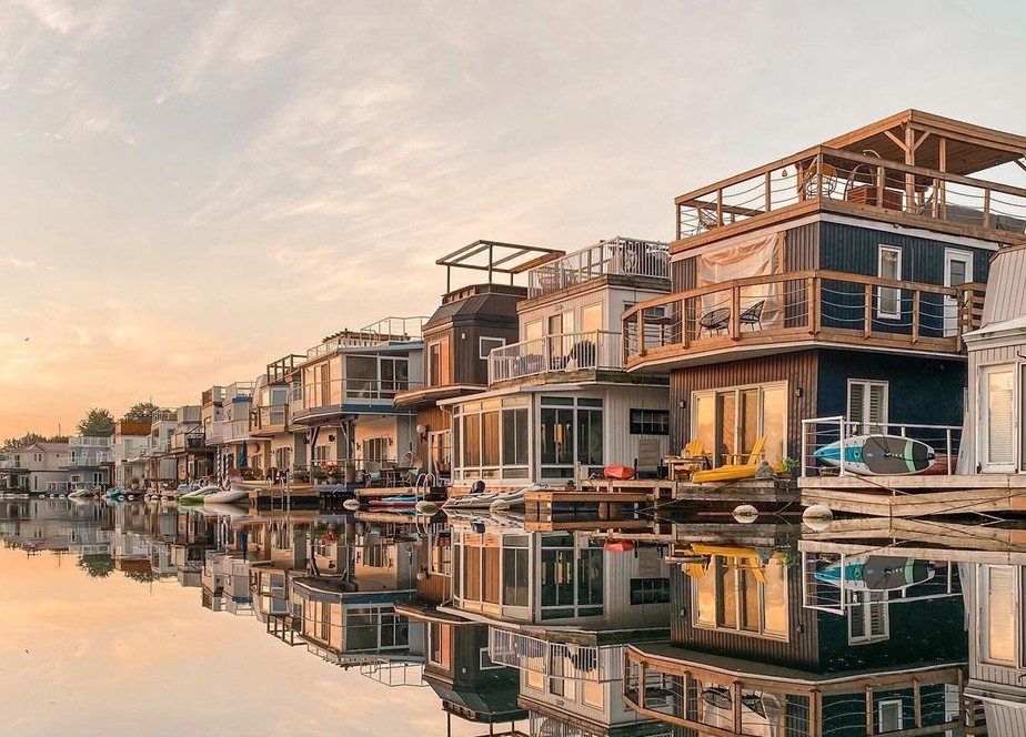 Casas flutuantes em marinas são opções mais baratas para viver em Toronto, Canadá