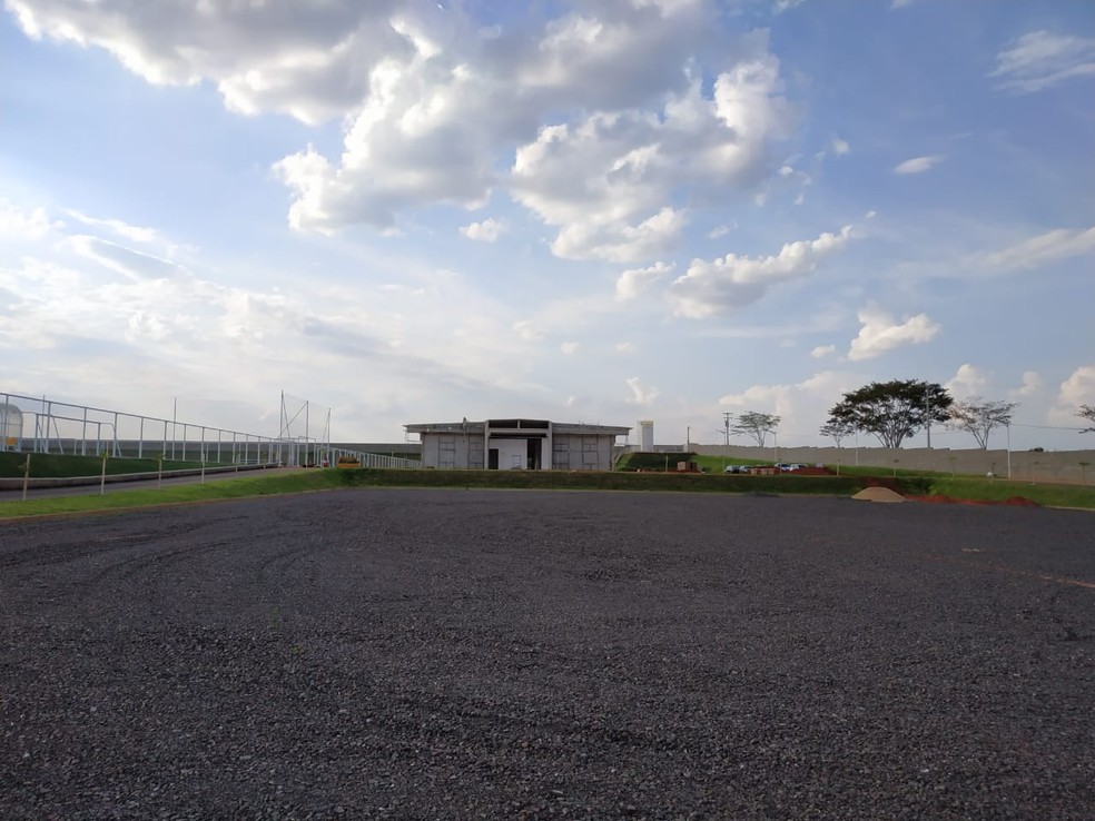 Ideia Ã© aproveitar terreno para fazer um alojamento  â Foto: Emilio Botta