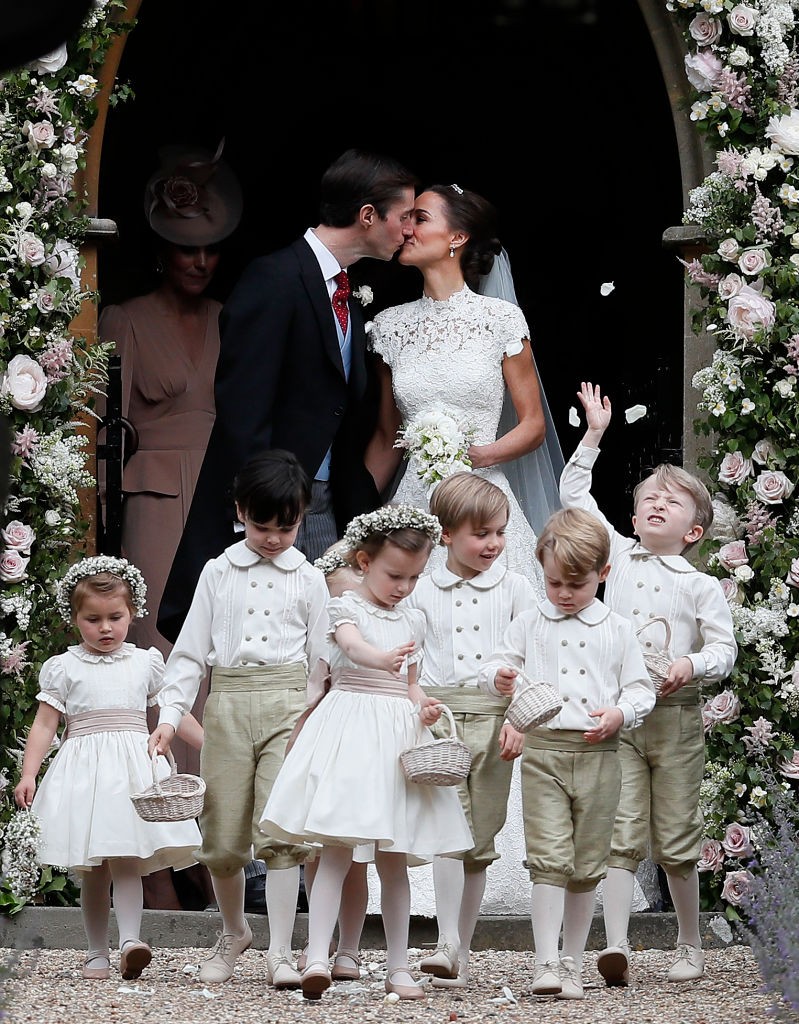 Pippa e James após a cerimônia (Foto: Getty Images)