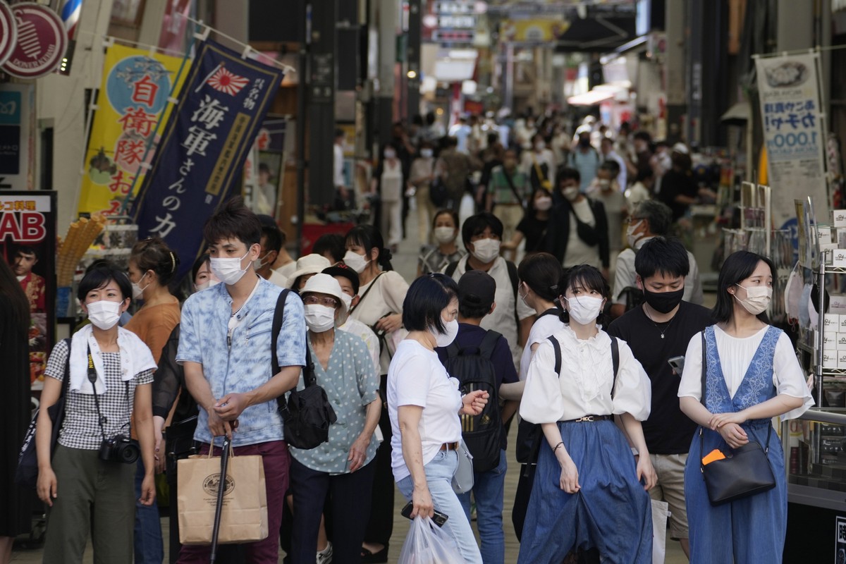 Japão cai no ranking de recuperação da covid com aumento de infecções