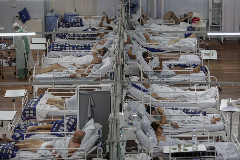 Leitos do Hospital de Campanha Pedro Dell'Antonia, no município de Santo André, na Grande SP, em março de 2021 — Foto: SUAMY BEYDOUN/AGIF - AGÊNCIA DE FOTOGRAFIA/ESTADÃO CONTEÚDO