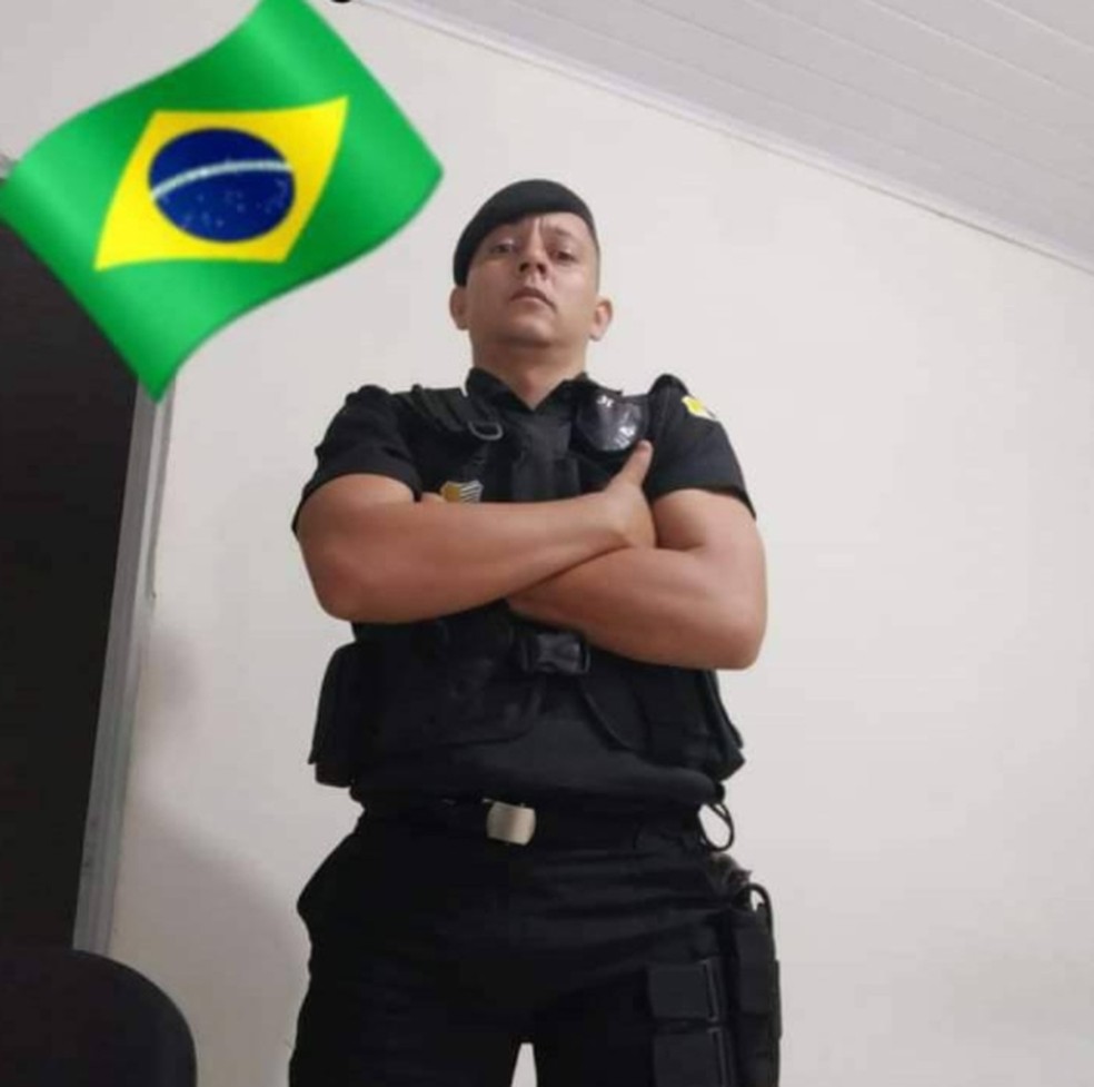 Leandro dos Santos Caetano cometeu suicídio depois de matar três pessoas da mesma família  — Foto: Reprodução/Facebook 