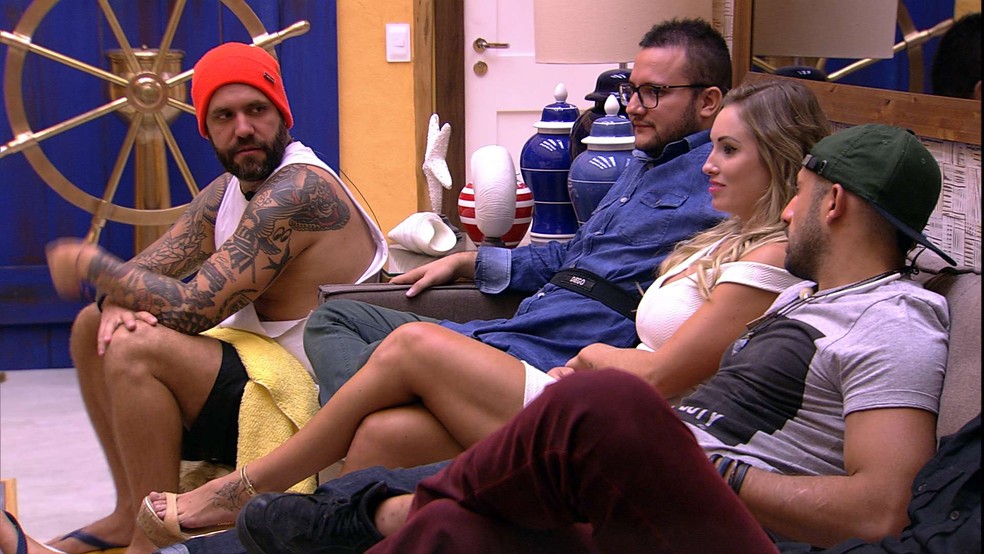 Caruso Explica A Ana Clara Desafio De Kaysar Na Piscina Agora Na Casa Gshow